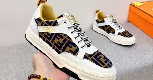 2025FW メンズ カジュアルシューズ FENDI フェンデイ 冬の必須アイテムがここに登場 商品画像 11