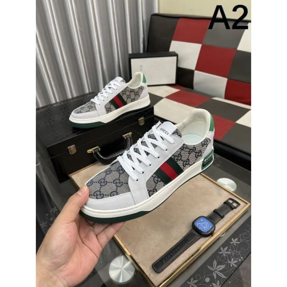 GUCCI グッチ 2025SS カジュアルめなコーデ メンズ用 カジュアルシューズ 商品画像 2