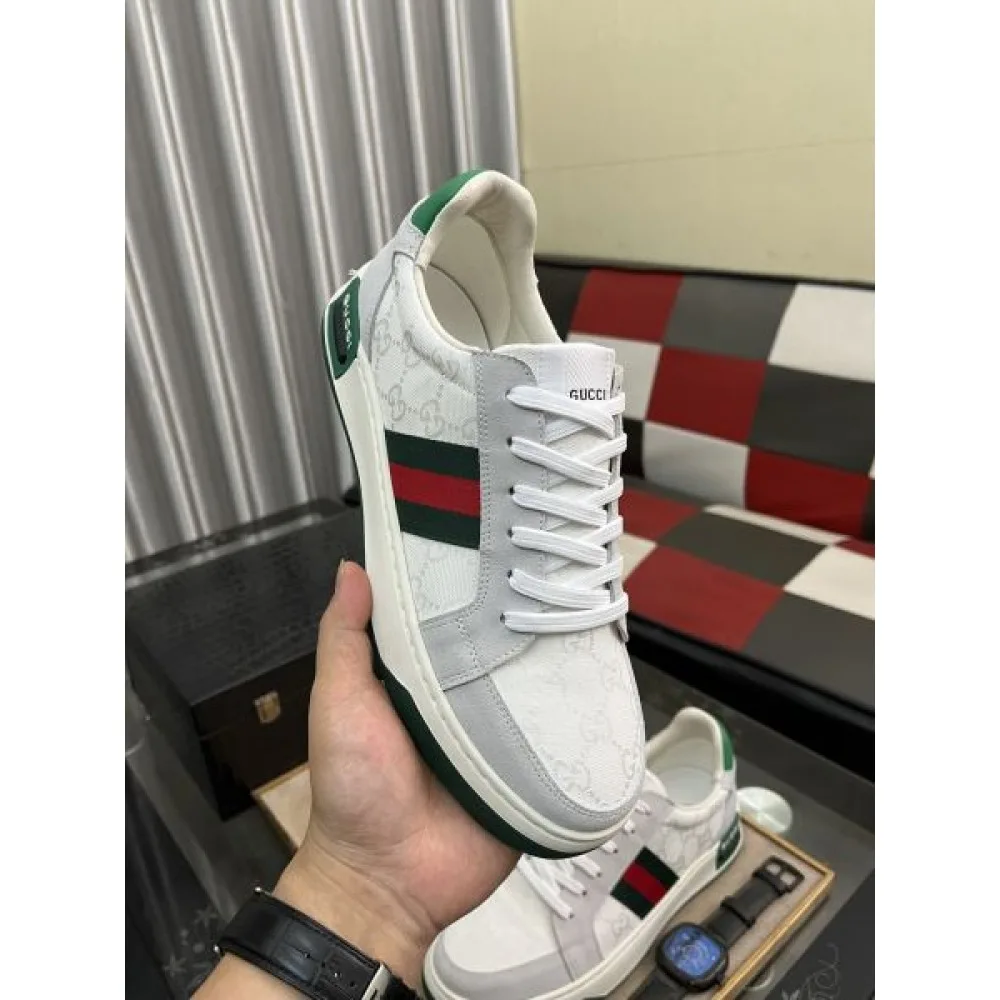 GUCCI グッチ 2025SS カジュアルめなコーデ メンズ用 カジュアルシューズ 商品画像 5