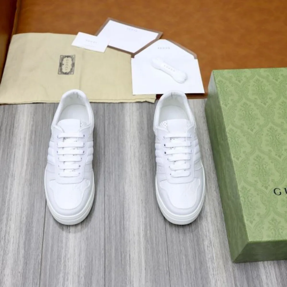 GUCCI グッチ 2025SS 人気の高さがうかがえ メンズ用 カジュアルシューズ 商品画像 4
