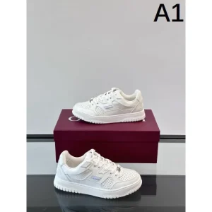 GUCCI グッチ 2025SS 超人気美品セール中 メンズ用 カジュアルシューズ 商品画像 1