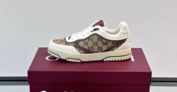 GUCCI グッチ 2025SS 超レアな入手困難品 メンズ用 カジュアルシューズ 商品画像 12