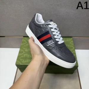 2025秋冬新作 GUCCI グッチ メンズ カジュアルシューズ 話題の新作が登場 商品画像 1