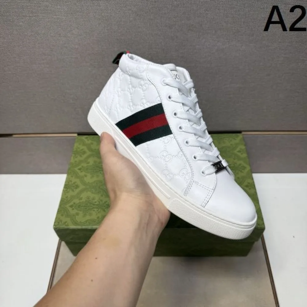 2025秋冬新作 GUCCI グッチ メンズ カジュアルシューズ 冬限定プレミアムコレクション 商品画像 2