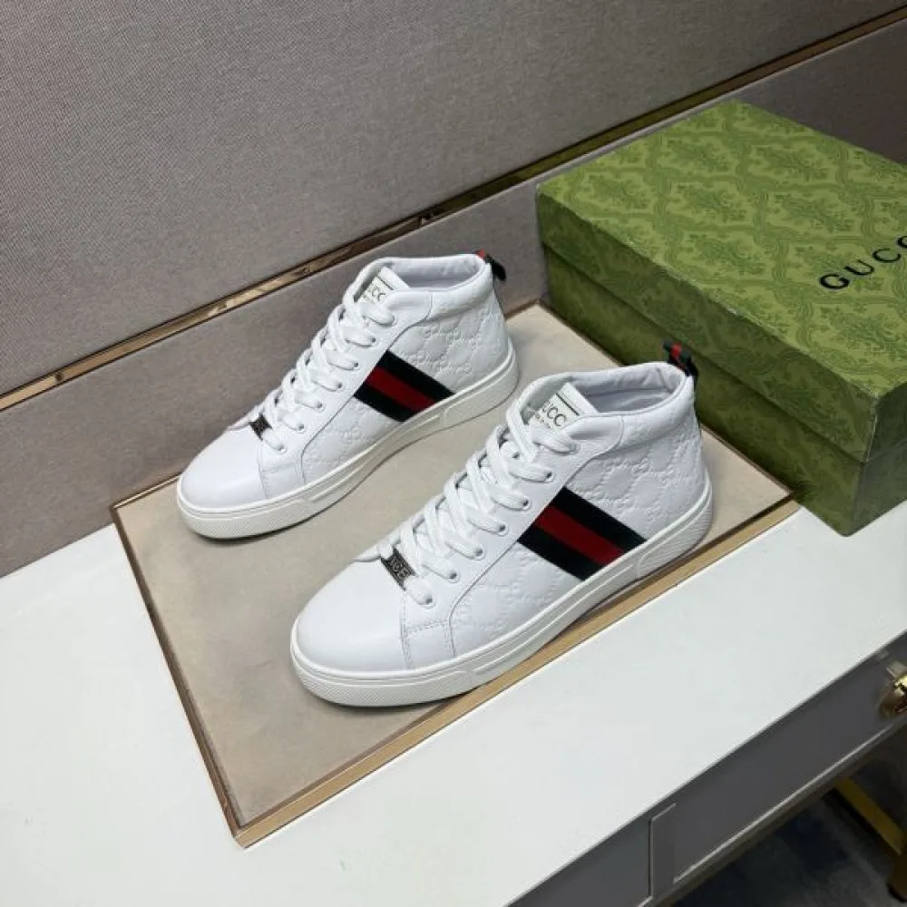 2025秋冬新作 GUCCI グッチ メンズ カジュアルシューズ 冬限定プレミアムコレクション 商品画像 4