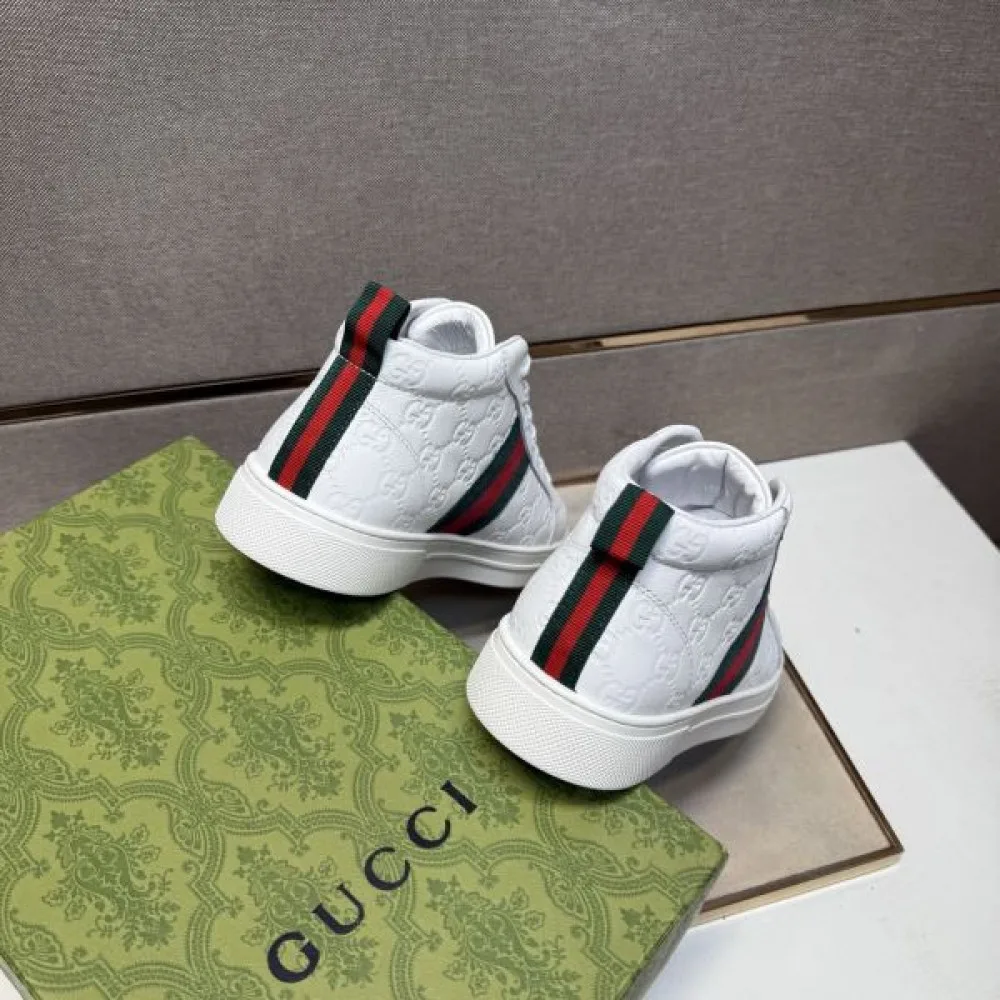 2025秋冬新作 GUCCI グッチ メンズ カジュアルシューズ 冬限定プレミアムコレクション 商品画像 9