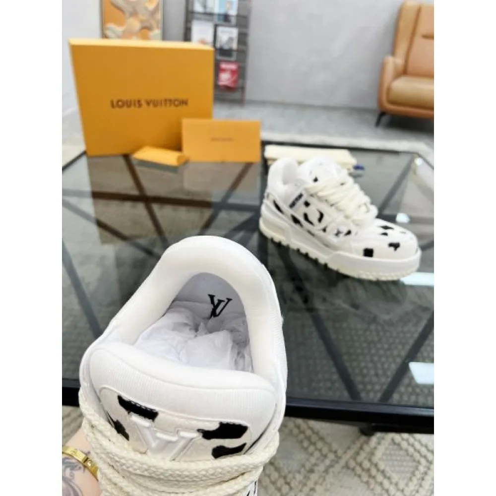 LOUIS VUITTON ルイヴィトン 2025SS 限定価格 メンズ用 カジュアルシューズ 商品画像 7