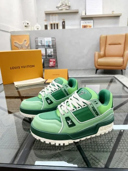 LOUIS VUITTON ルイヴィトン 2025SS 人気新作 メンズ用 カジュアルシューズ 商品画像 10