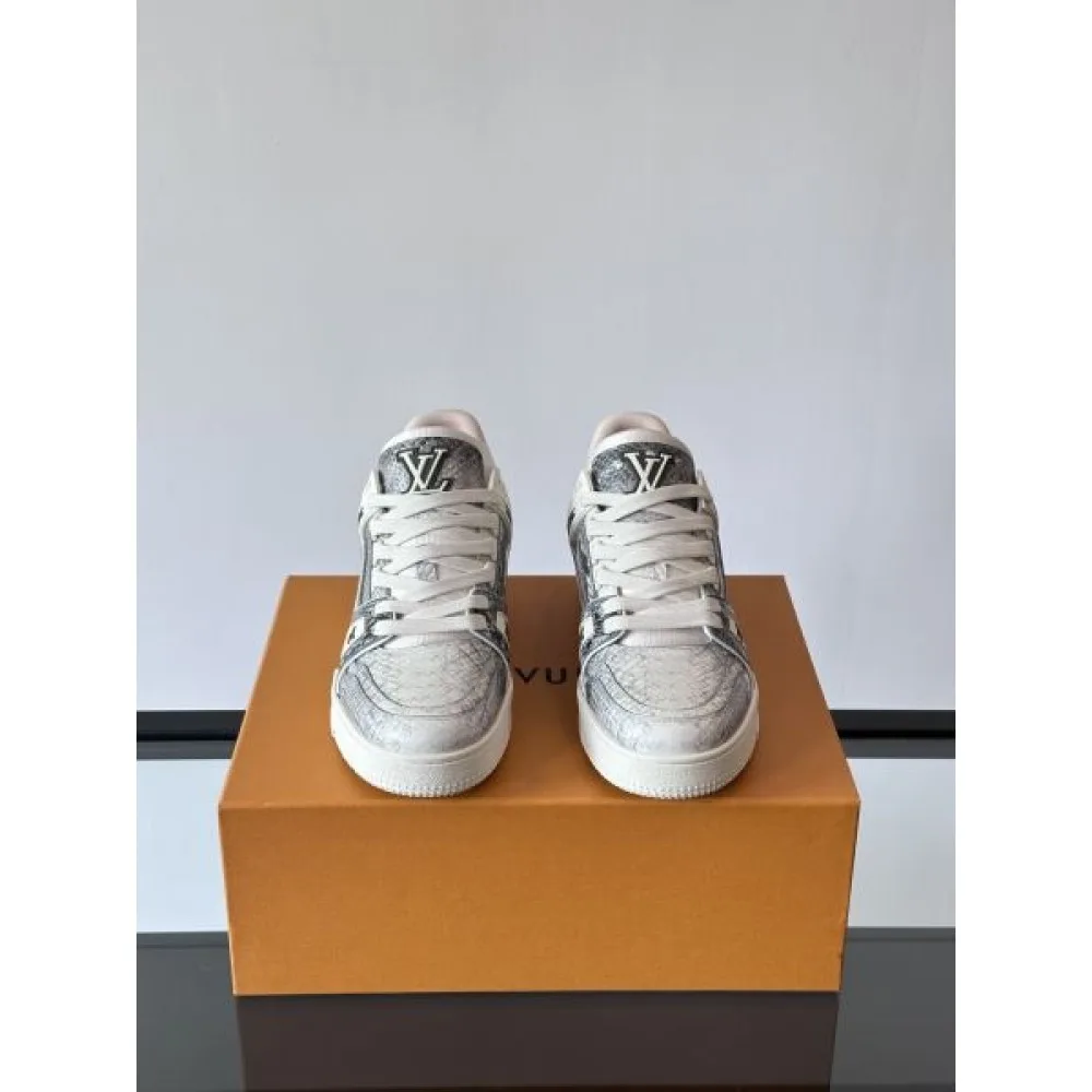 LOUIS VUITTON ルイヴィトン 2025SS 注目No.1 メンズ用 カジュアルシューズ 商品画像 2