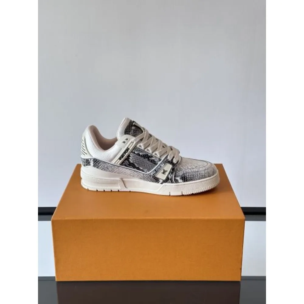 LOUIS VUITTON ルイヴィトン 2025SS 注目No.1 メンズ用 カジュアルシューズ 商品画像 6