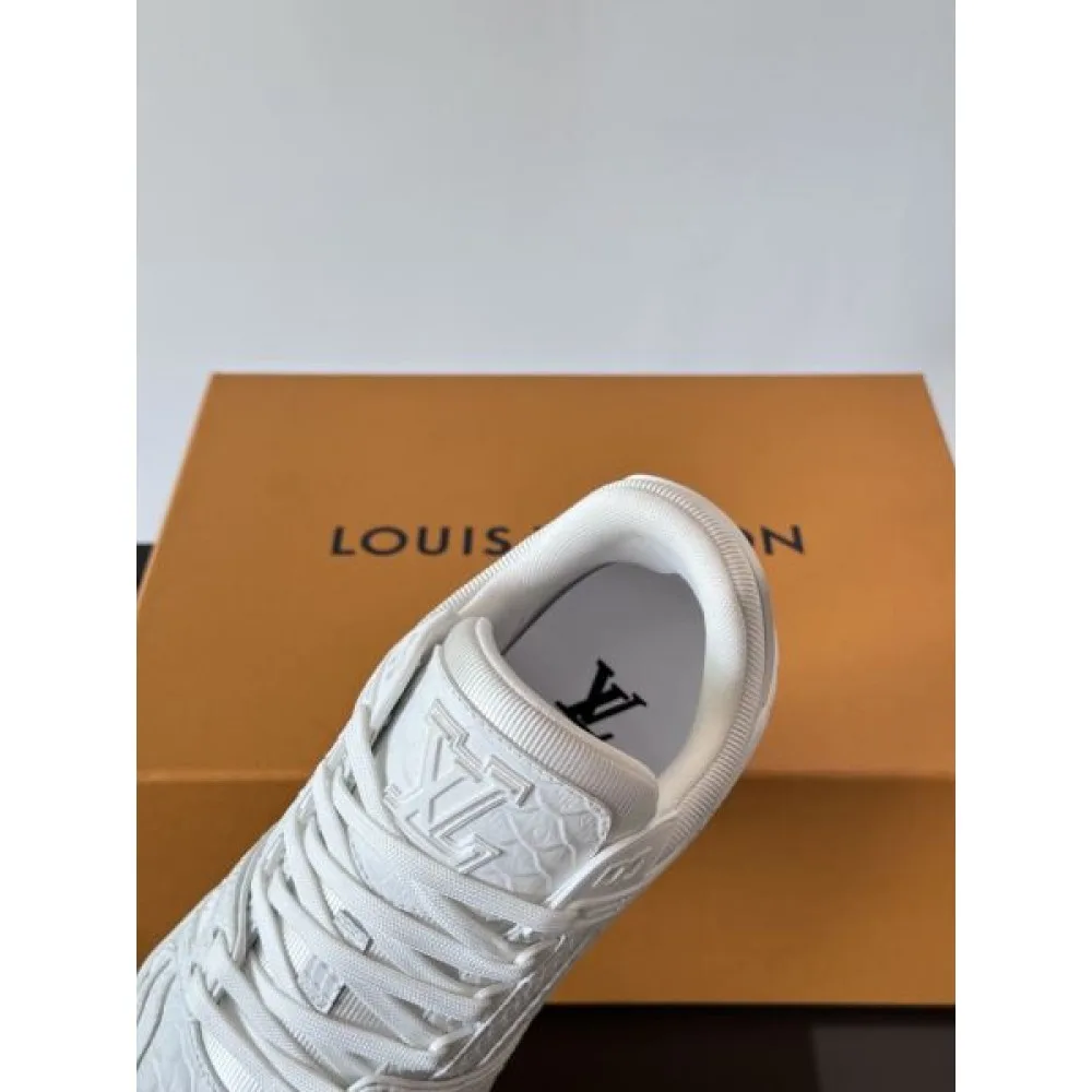 LOUIS VUITTON ルイヴィトン 2025SS 限定価格 メンズ用 カジュアルシューズ 商品画像 8