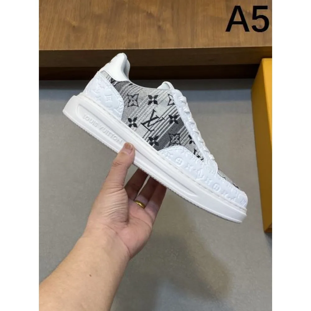 LOUIS VUITTON ルイヴィトン 2025SS 先行発売限定 メンズ用 カジュアルシューズ 商品画像 5