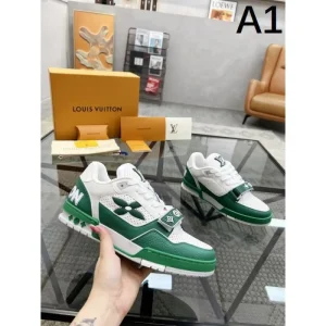 LOUIS VUITTON ルイヴィトン 2025SS 流行の最前線 メンズ用 カジュアルシューズ 商品画像 1