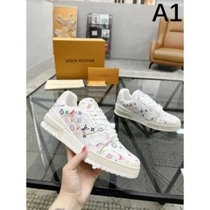 LOUIS VUITTON ルイヴィトン 2025SS 人気いっぱい メンズ用 カジュアルシューズ 商品画像 1