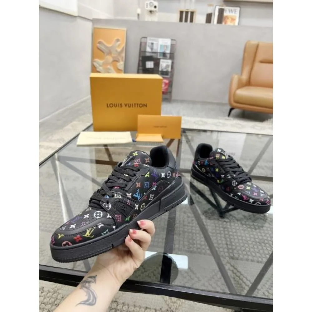 LOUIS VUITTON ルイヴィトン 2025SS 人気いっぱい メンズ用 カジュアルシューズ 商品画像 5