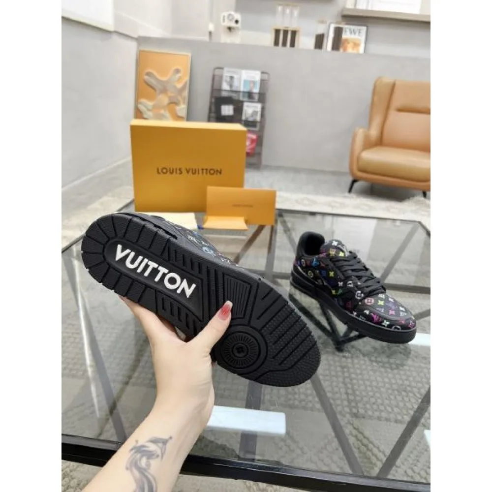 LOUIS VUITTON ルイヴィトン 2025SS 人気いっぱい メンズ用 カジュアルシューズ 商品画像 9