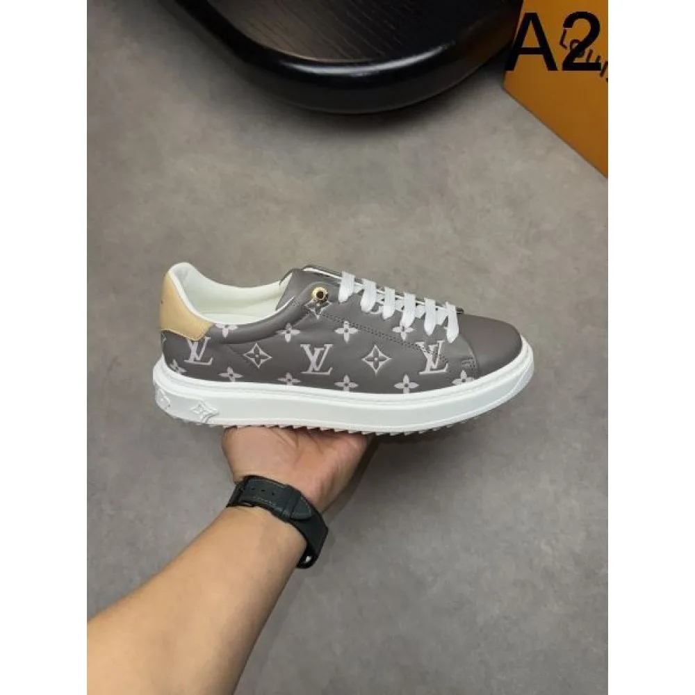 LOUIS VUITTON ルイヴィトン 2025SS 限定デザイン メンズ用 カジュアルシューズ 商品画像 2