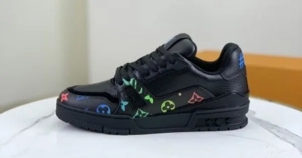 LOUIS VUITTON ルイヴィトン 2025SS 超人気最新作 メンズ用 カジュアルシューズ 商品画像 11