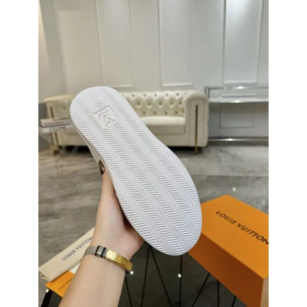 LOUIS VUITTON ルイヴィトン 2025SS 目が離せない メンズ用 カジュアルシューズ 商品画像 10