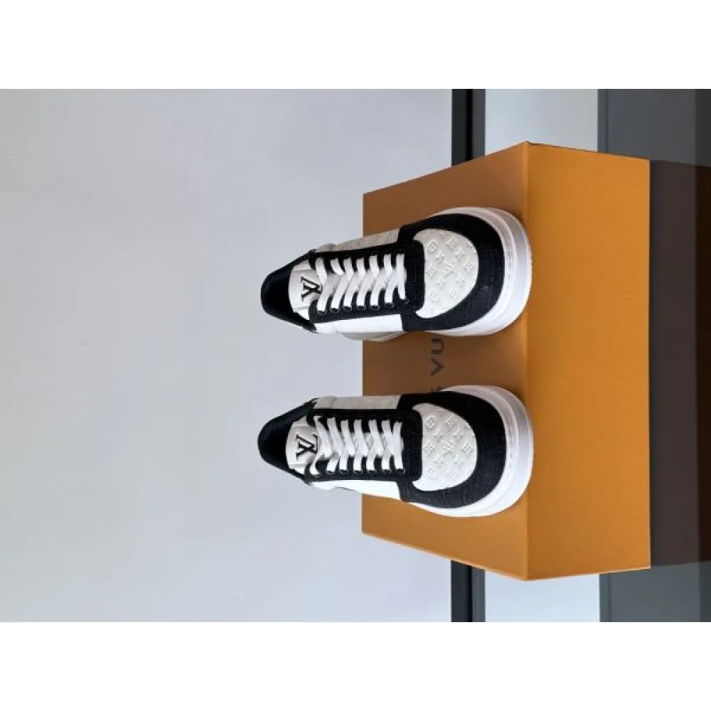 LOUIS VUITTON ルイヴィトン 2025SS 色にも流行り メンズ用 カジュアルシューズ 商品画像 5