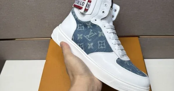2025秋冬新作 LOUIS VUITTON ルイヴィトン メンズ カジュアルシューズ 高度なデザイン性で注目 商品画像 11