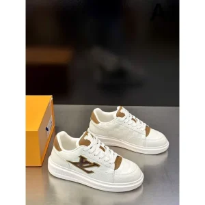 2025FW メンズ カジュアルシューズ LOUIS VUITTON ルイヴィトン 秋冬の必需アイテムを手に入れよう 商品画像 1