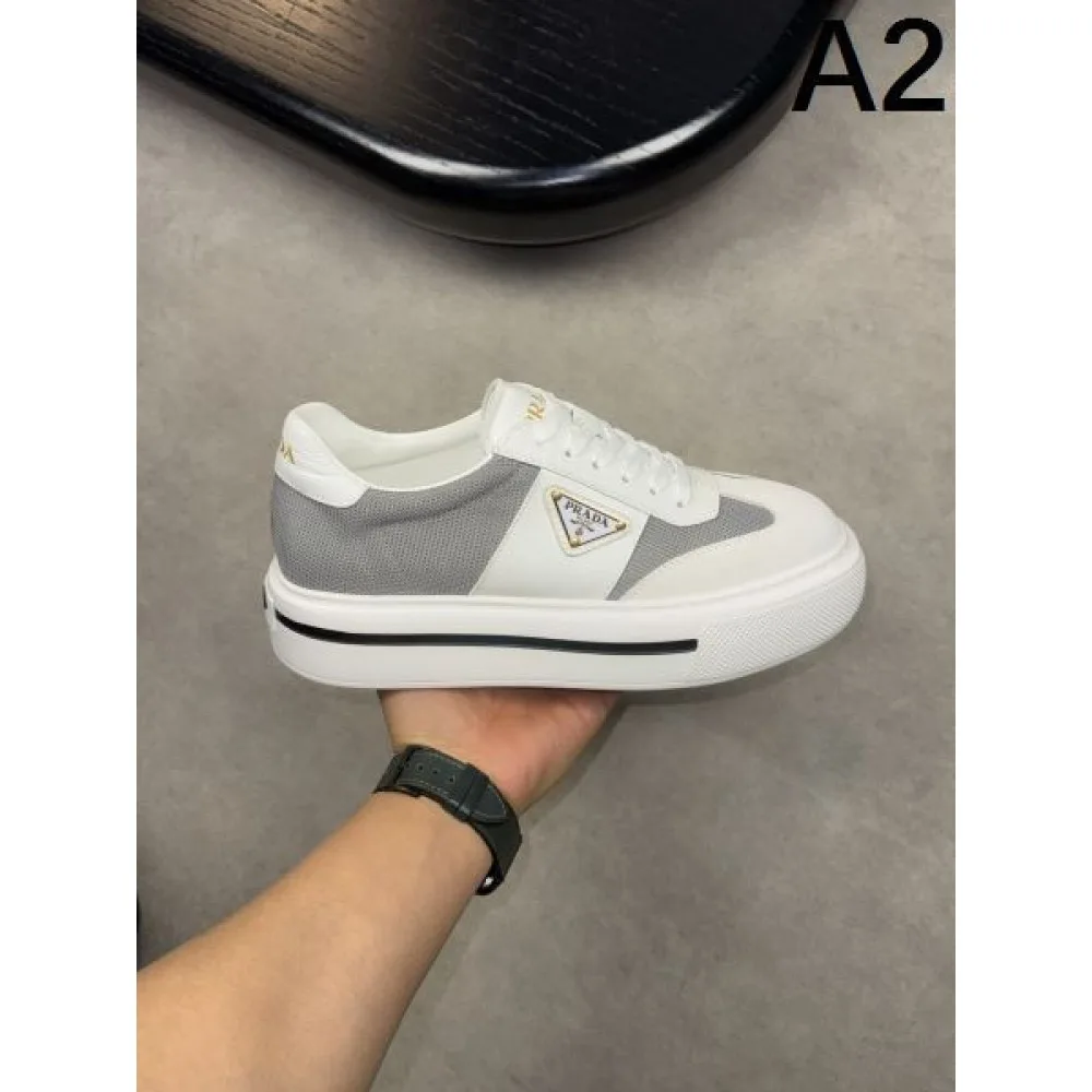 PRADA プラダ 2025SS 累積売上総額第1位 メンズ用 カジュアルシューズ 商品画像 2