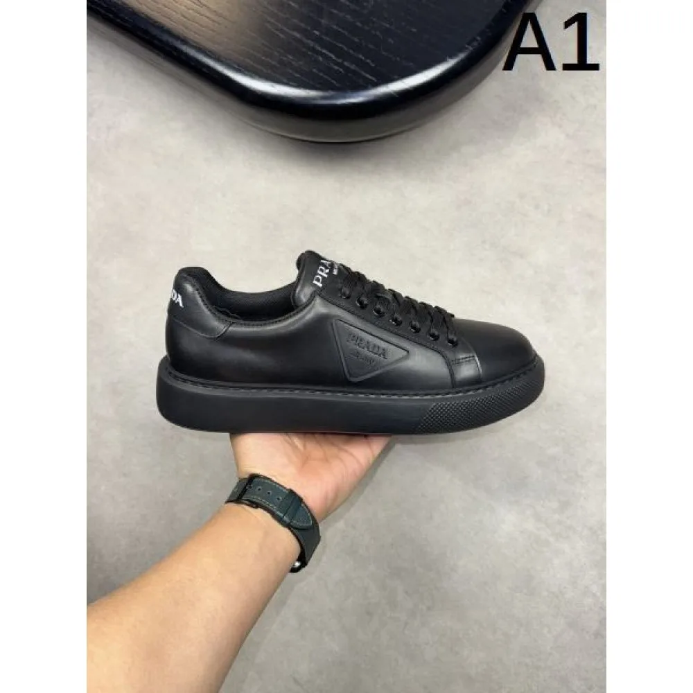 PRADA プラダ 2025SS 芸能人愛用ブランド メンズ用 カジュアルシューズ 商品画像 1