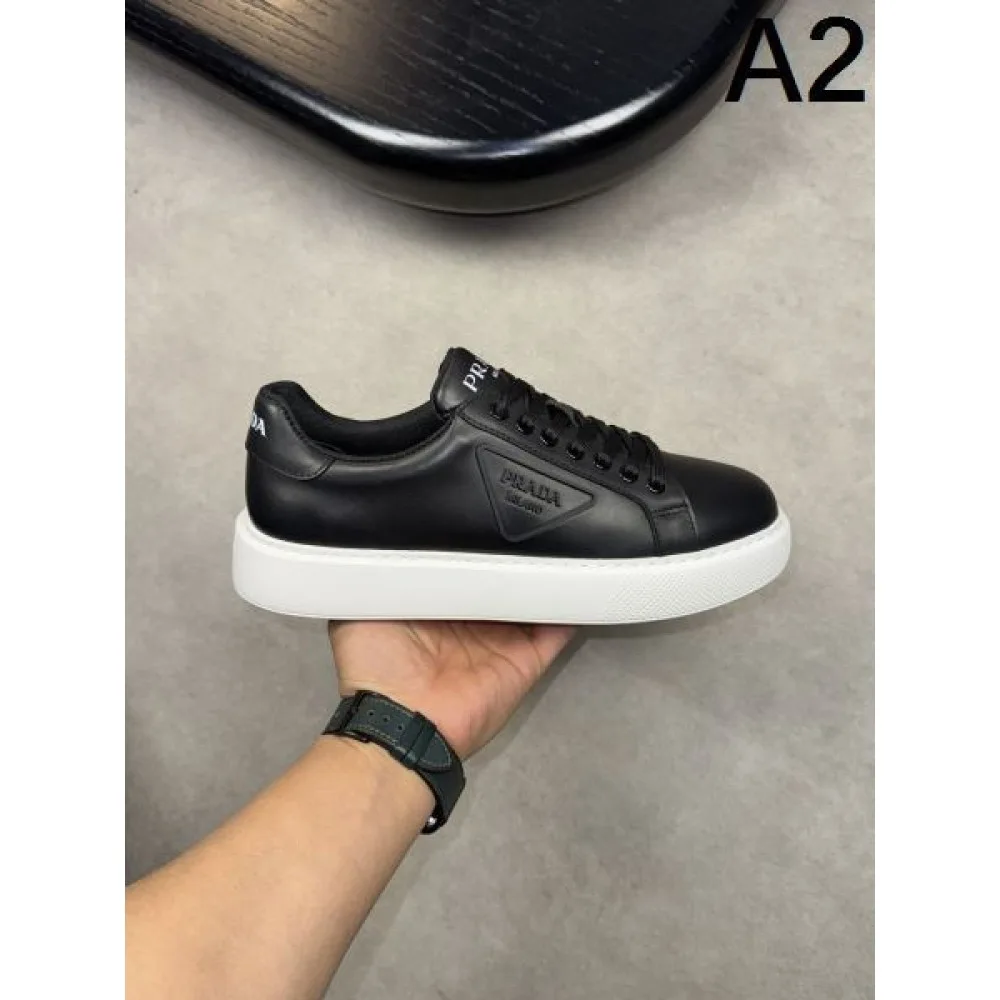 PRADA プラダ 2025SS 芸能人愛用ブランド メンズ用 カジュアルシューズ 商品画像 2