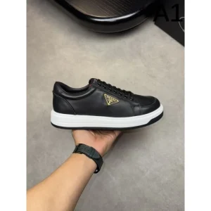 PRADA プラダ 2025SS 期待値も高いアイテム メンズ用 カジュアルシューズ 商品画像 1