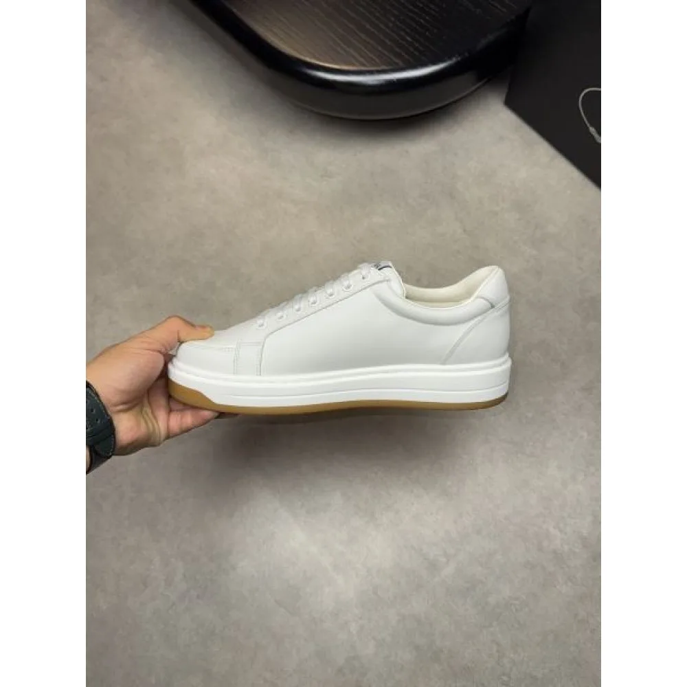 PRADA プラダ 2025SS 期待値も高いアイテム メンズ用 カジュアルシューズ 商品画像 5
