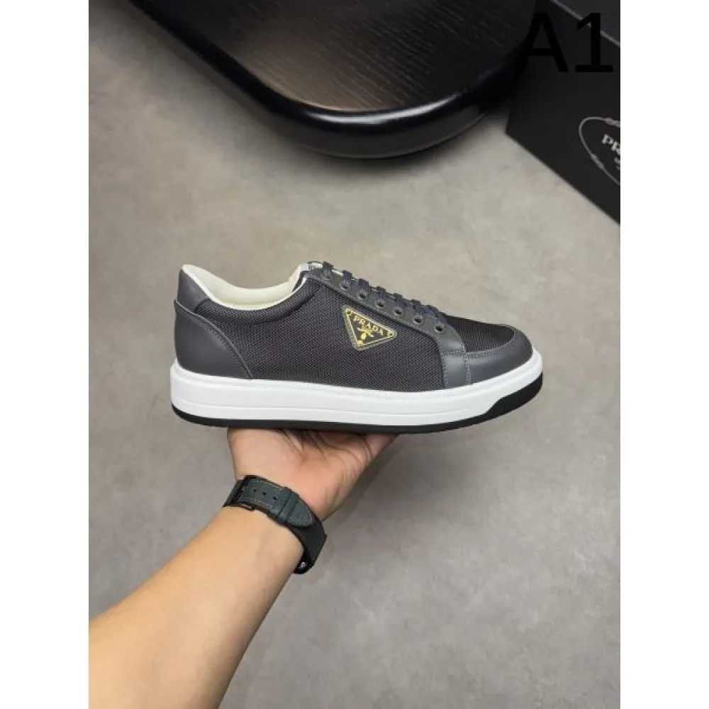 PRADA プラダ 2025SS 日本未上陸のブランド メンズ用 カジュアルシューズ 商品画像 1