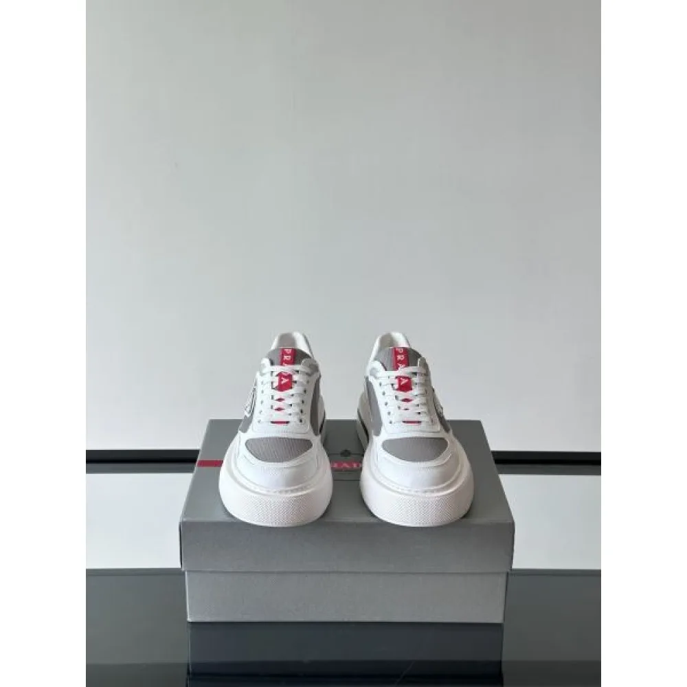 PRADA プラダ 2025SS ファッションブランド メンズ用 カジュアルシューズ 商品画像 4