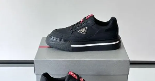PRADA プラダ 2025SS ファッションブランド メンズ用 カジュアルシューズ 商品画像 11
