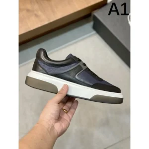 PRADA プラダ 2025SS 毎年大人気のアイテム メンズ用 カジュアルシューズ 商品画像 1