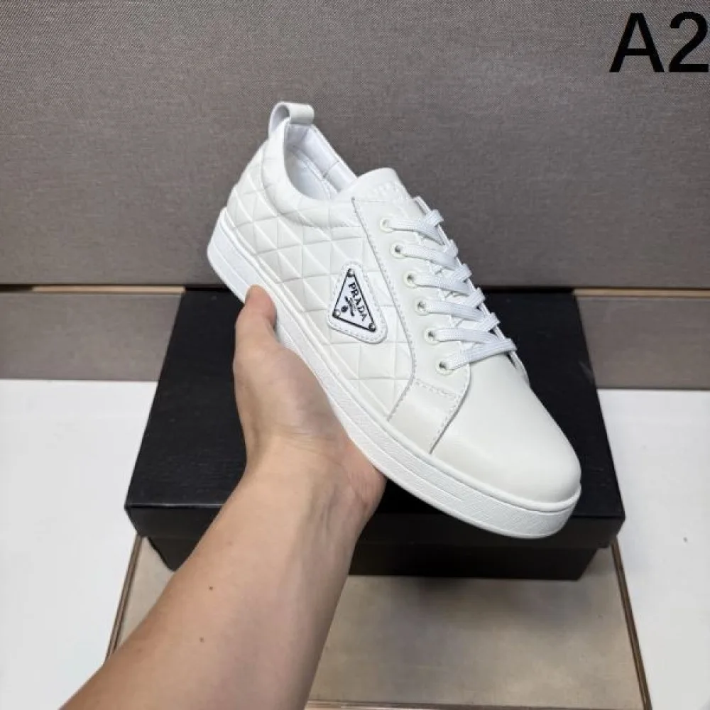 2025秋冬新作 PRADA プラダ メンズ カジュアルシューズ 最終価格セール開催中 商品画像 2
