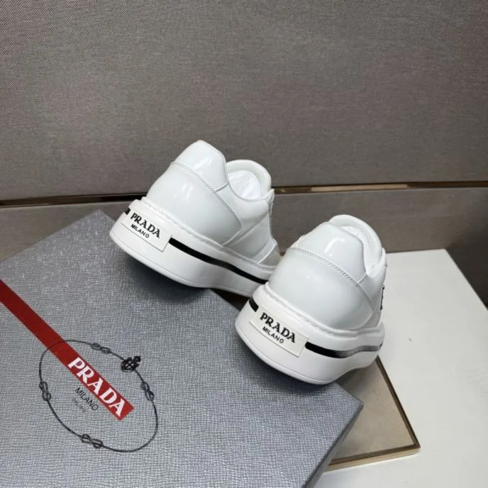 2025秋冬新作 PRADA プラダ メンズ カジュアルシューズ 新作完売続出の人気商品 商品画像 9