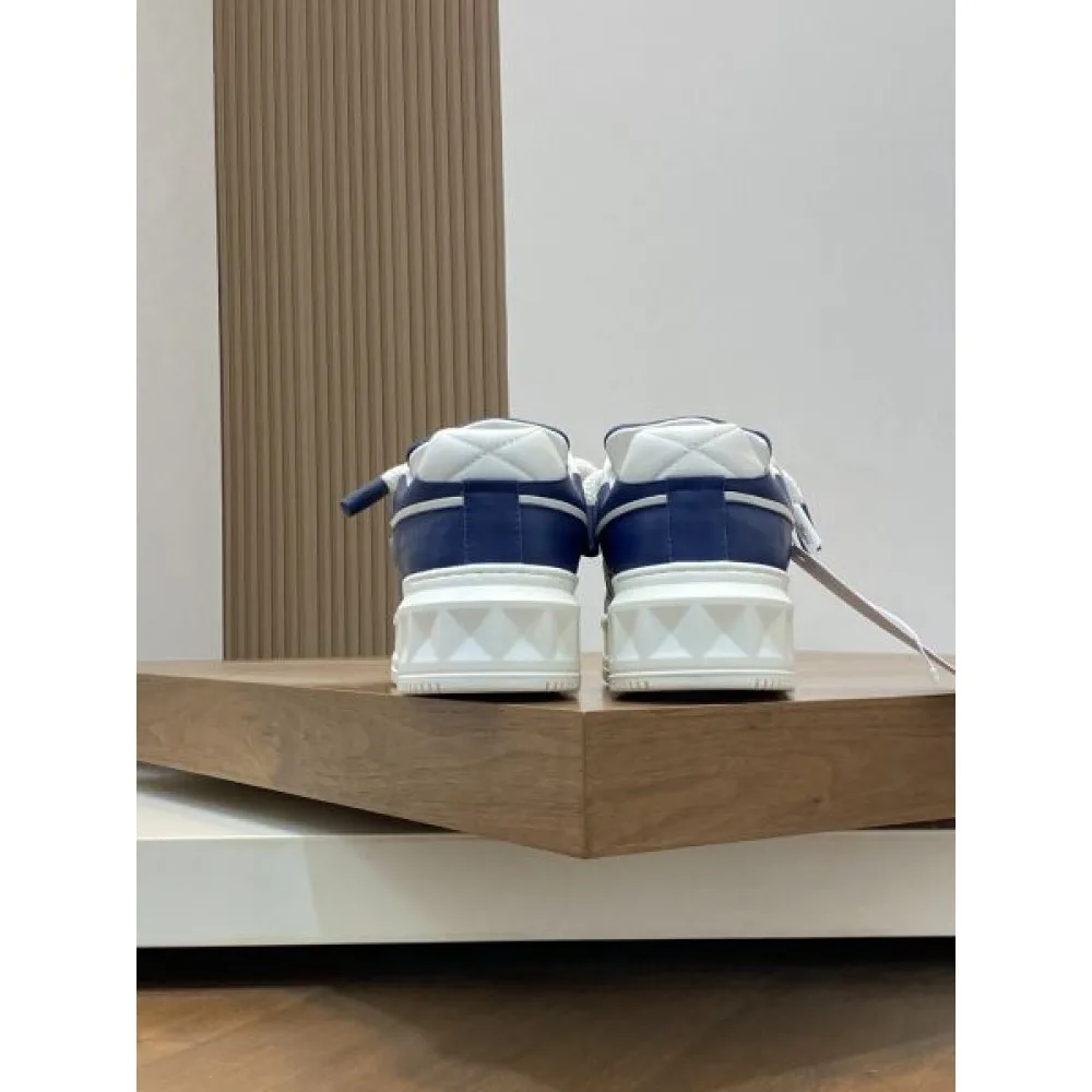 VALENTINO ヴァレンティノ 2025SS 今だけSALE メンズ用 カジュアルシューズ 商品画像 9