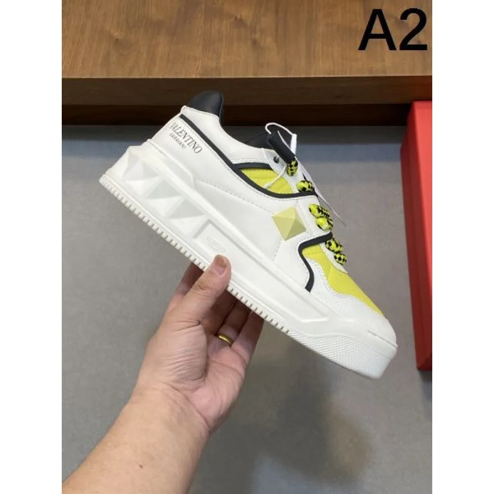 VALENTINO ヴァレンティノ 2025SS 最新作即発 メンズ用 カジュアルシューズ 商品画像 2