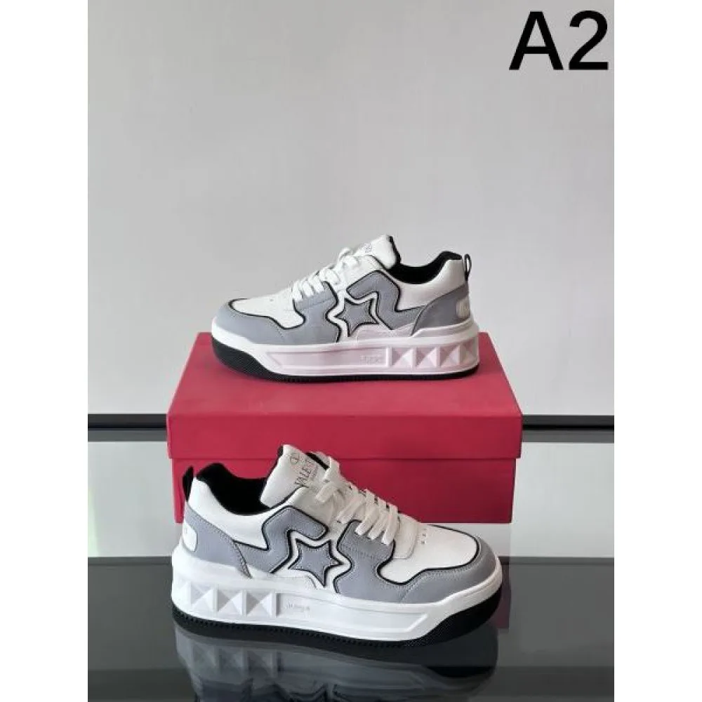 VALENTINO ヴァレンティノ 2025SS 春夏季新作 メンズ用 カジュアルシューズ 商品画像 2