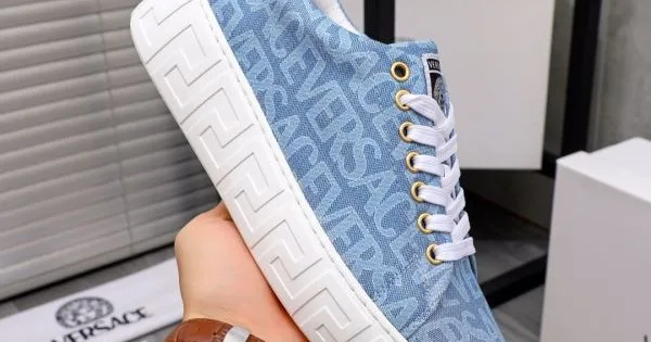 2025SS カジュアルシューズ VERSACE ヴェルサーチェ 今季買い逃せない注目新作 商品画像 11
