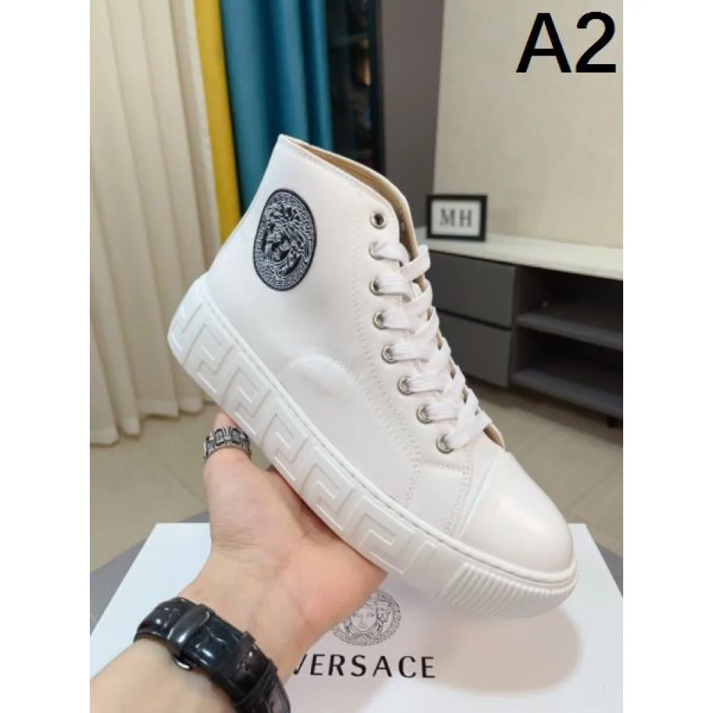 2025SS カジュアルシューズ VERSACE ヴェルサーチェ 取り入れやすい洗練カジュアル 商品画像 2