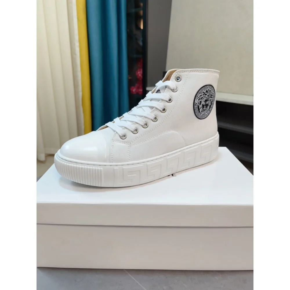 2025SS カジュアルシューズ VERSACE ヴェルサーチェ 取り入れやすい洗練カジュアル 商品画像 3