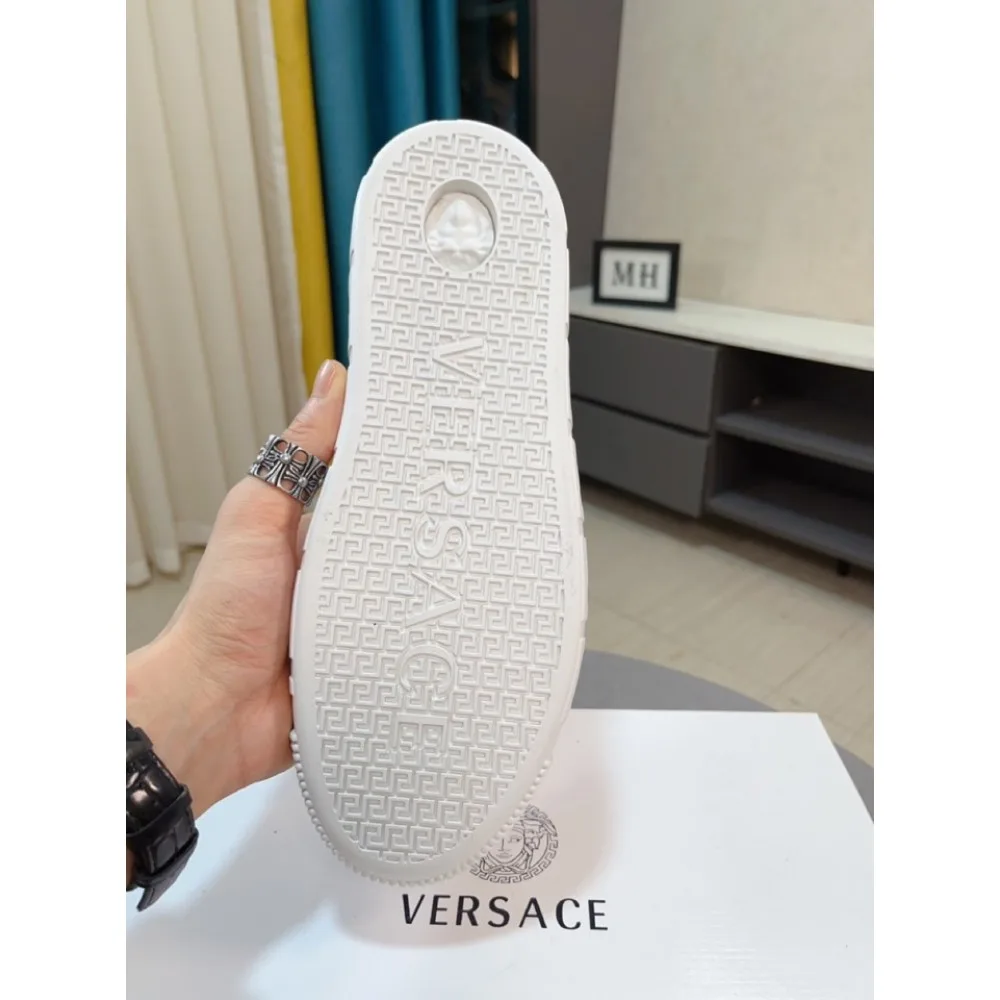 2025SS カジュアルシューズ VERSACE ヴェルサーチェ 取り入れやすい洗練カジュアル 商品画像 9