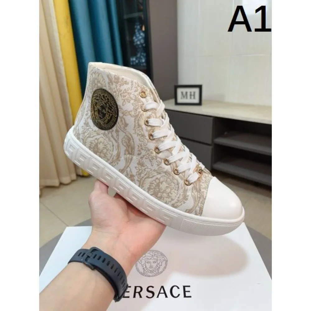 2025FW メンズ カジュアルシューズ VERSACE ヴェルサーチェ 超人気美品がセール中! 商品画像 1