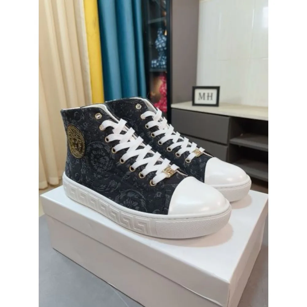 2025FW メンズ カジュアルシューズ VERSACE ヴェルサーチェ 超人気美品がセール中! 商品画像 4