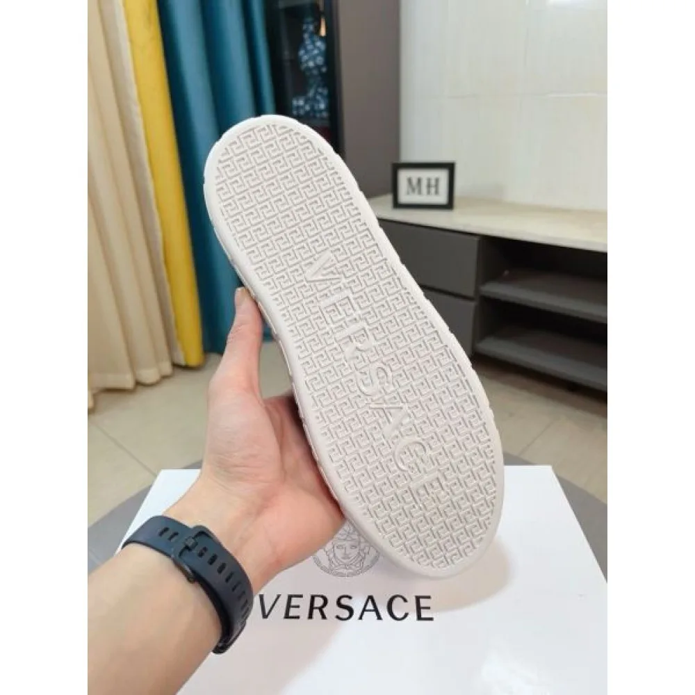 2025FW メンズ カジュアルシューズ VERSACE ヴェルサーチェ 超人気美品がセール中! 商品画像 8