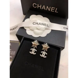 2025SS CHANEL シャネル 断然オススメな人気新作 イヤリング 商品画像 1