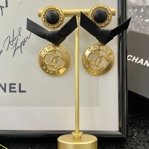 2025SS CHANEL シャネル 見た目以上のかっこいい イヤリング 商品画像 1