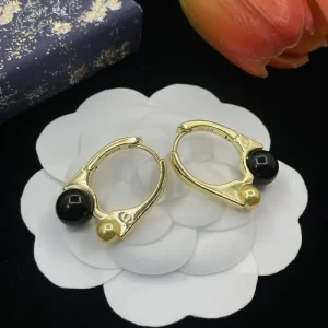 2025SS DIOR ディオール 今季はファション感漂う イヤリング 商品画像 1